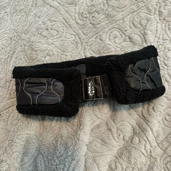 Black Fleece Headband - Picture 4 of 4